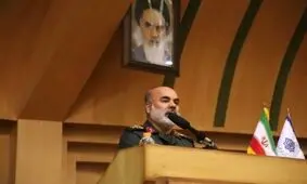 اگر ملل اسلامی در کنار هم بیایند مانند سیل استکبار را نابود می‌کنند/ دشمن در زمینه علوم شناختی یعنی رسانه و فضای مجازی، جنگ نرم دارد