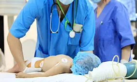 ۳۶ جراحی سخت برای نجات کودک ۲ ساله