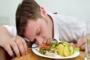 ۱۲ گام موثر برای اینکه دچار مسمومیت های غذایی خانگی نشویم