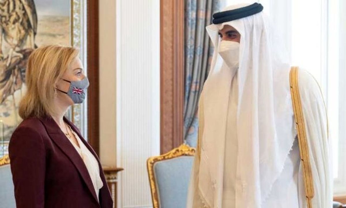 امیر قطر با وزیر خارجه انگلیس درباره وضعیت افغانستان گفت‌ وگو کرد