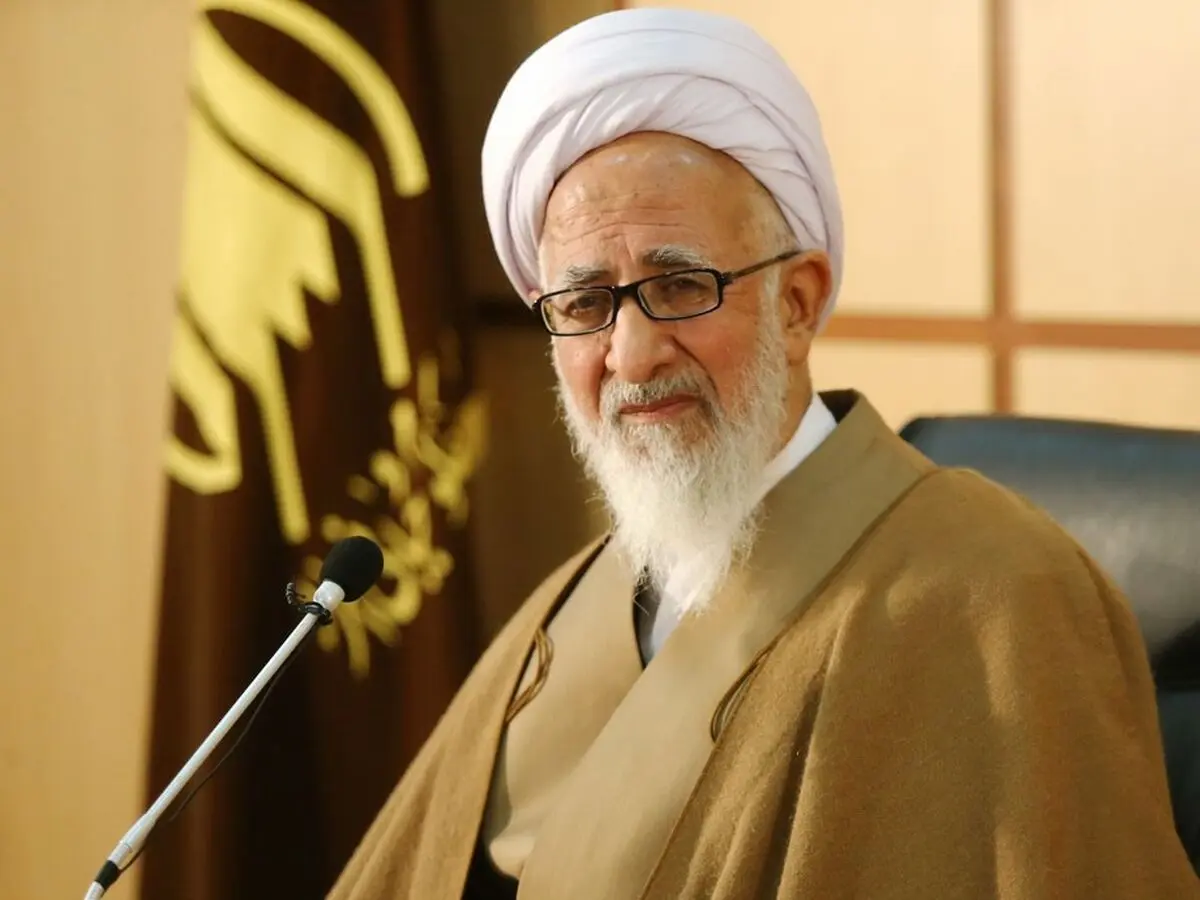آیت الله جوادی آملی: باتوجه به هماهنگی ۳ قوه، هیچ بهانه ای برای عدم رفع مشکلات کشور وجود ندارد