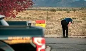 چه کسی تفنگ پُر را به الک بالدوین داد؟ / نتیجه تحقیقات اولیه درباره مرگ فیلمبردار زن