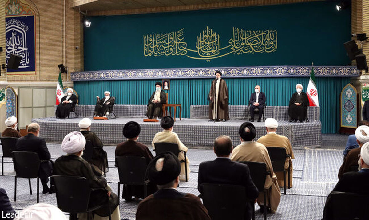 دیدار میهمانان کنفرانس وحدت اسلامى و جمعی از مسئولان نظام با رهبر انقلاب
