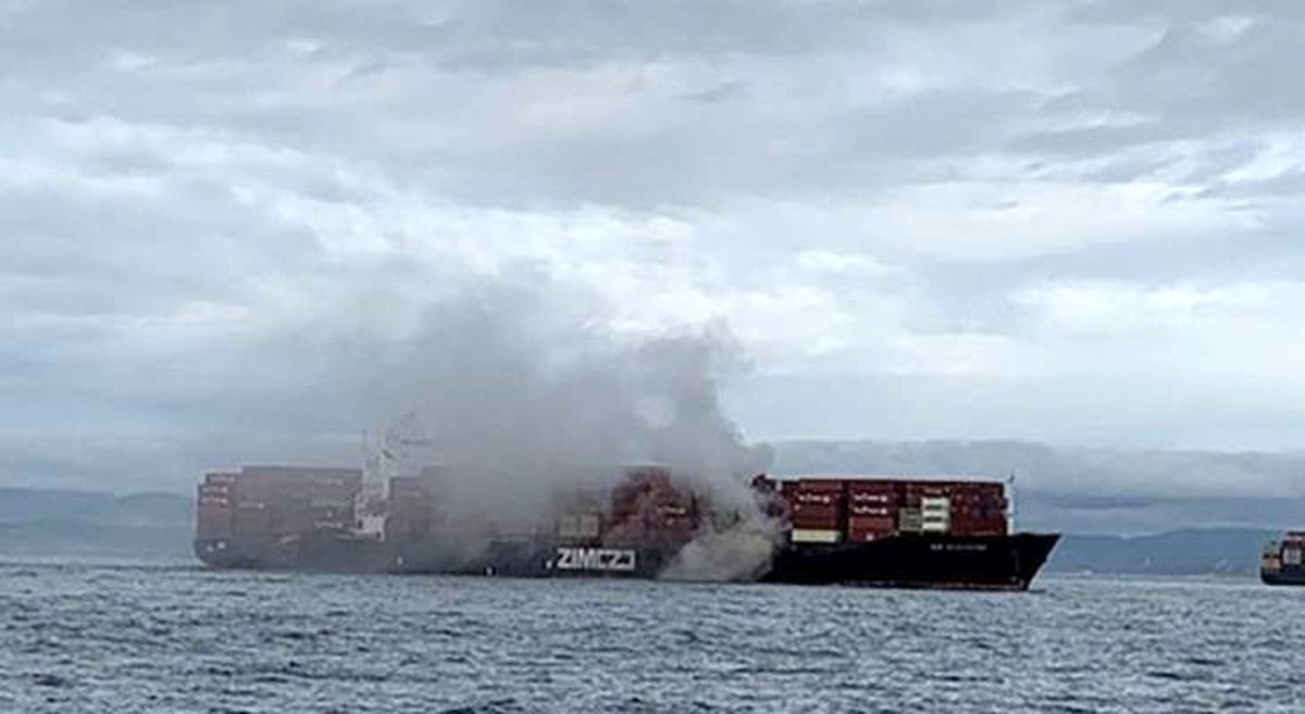 شبکه عربستانی: یک کشتی اسرائیلی در نزدیکی ساحل کانادا آتش گرفت