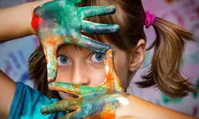 چگونه می‌توان خلاقیت را در فرزندان پرورش داد؟