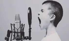 چرا نباید خبرنگار زندگی شخصی خود باشیم؟