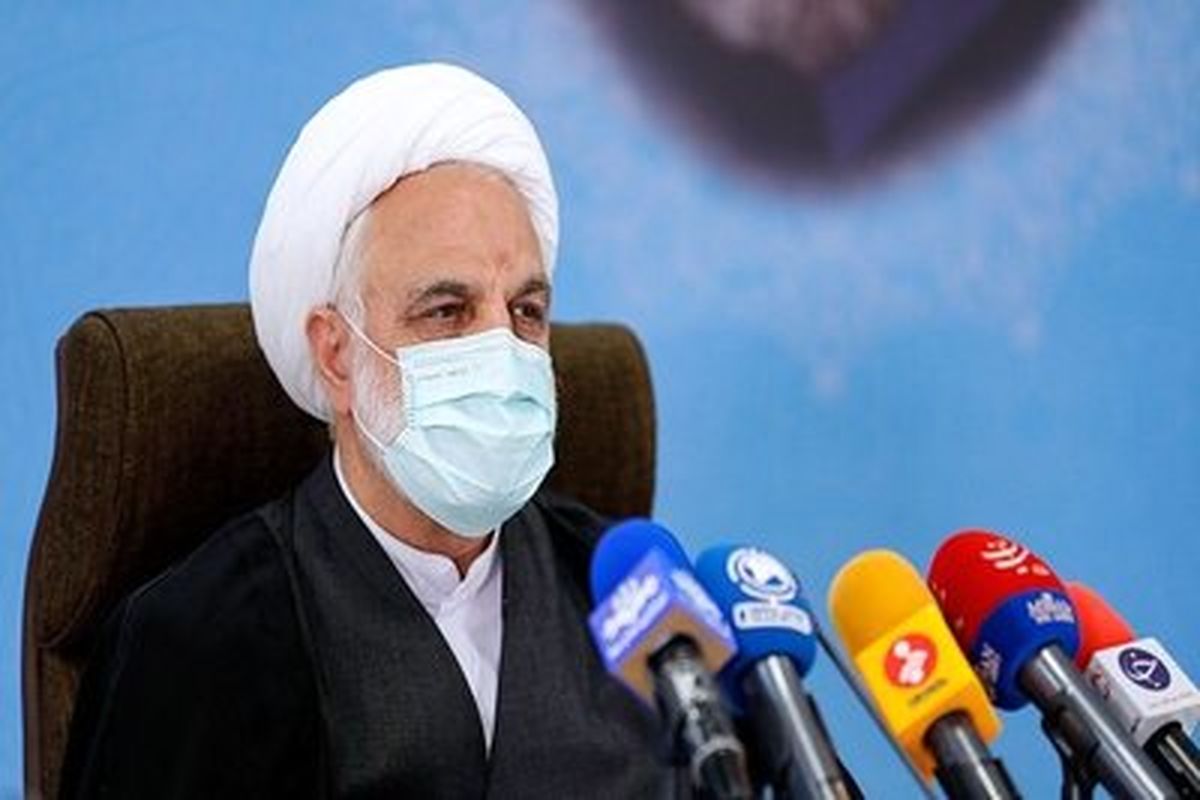 باید حجم بروکراسی در کشور را کاهش دهیم/ توجه به تولید و اشتغال در اولویت است
