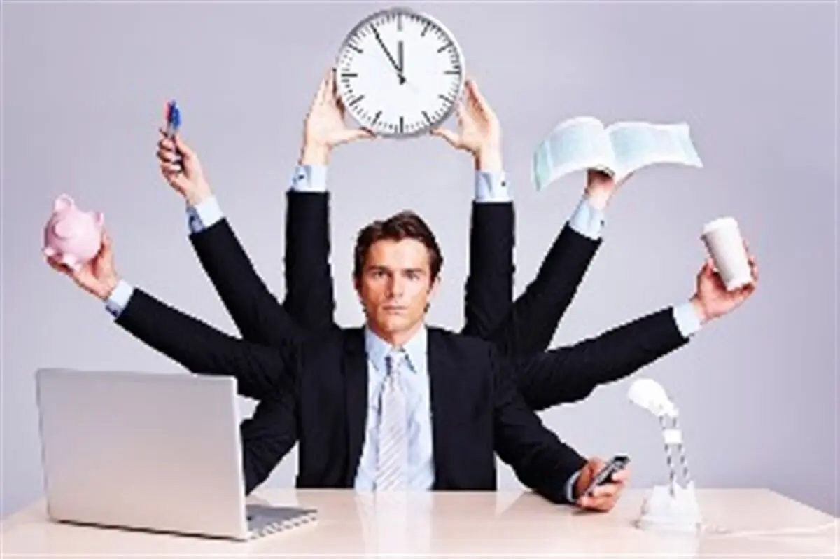 با همسر پر کار چگونه رفتار کنیم؟