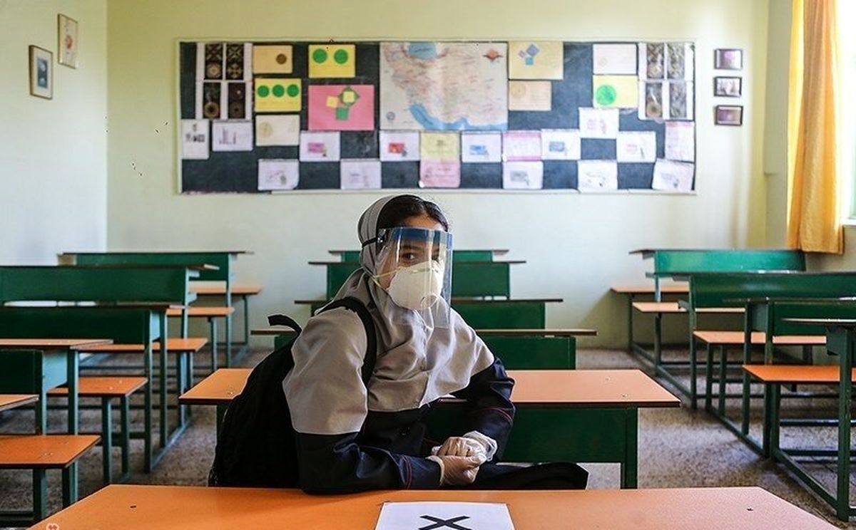 بازگشایی مدارس قطعی نیست/ تیم تشخیص رنگ کرونا در شهرهای کشور منحل شده است