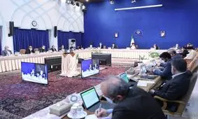 رئیسی: نه دفترم، نه معاونینم و نه وزرا هیچ کدام خط قرمزی برای بنده نیستند/ مردم فقر را هم تحمل کنند فساد را هرگز