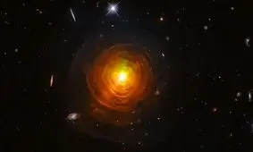 ستاره‌ای درون یک "تار عنکبوت نارنجی"