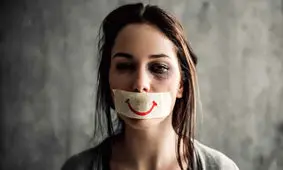 این نشانه‌ ها، یعنی از شما سوءاستفاده عاطفی می‌شود