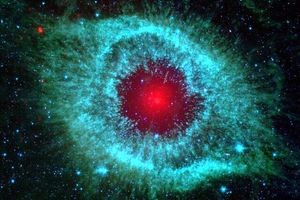 تصویر سحابی "چشم خدا" از نگاه تلسکوپ اسپیتزر
