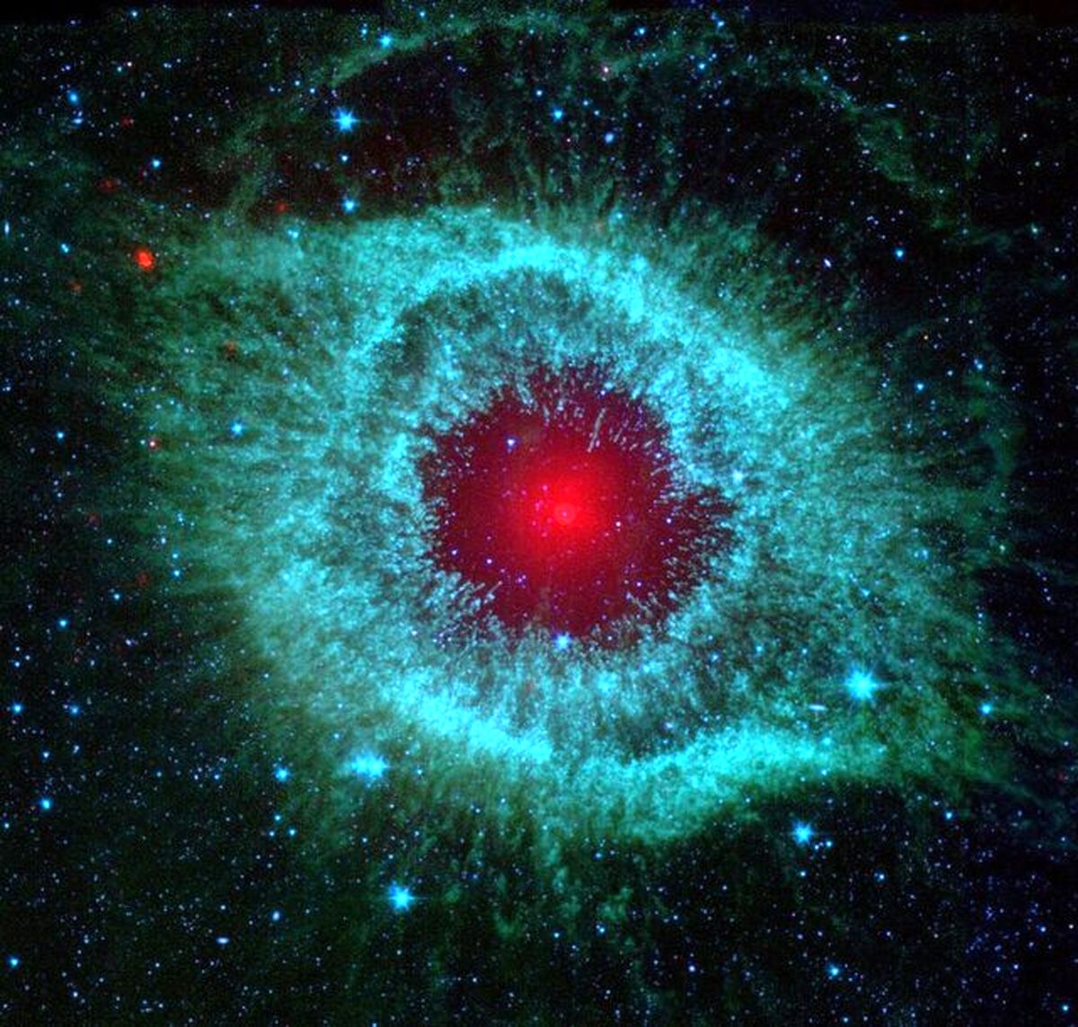 تصویر سحابی "چشم خدا" از نگاه تلسکوپ اسپیتزر