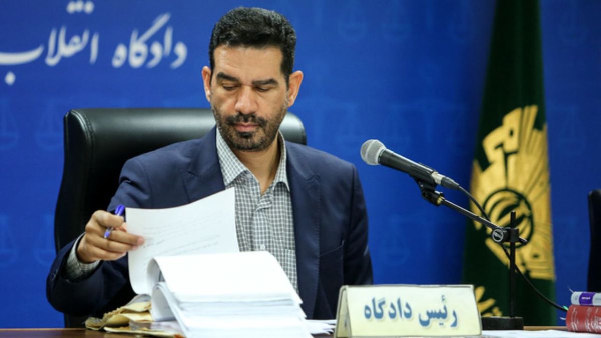 ۲۰ سال است تهدید میشوم/ تلفنم همه جا شنود میشود/ حقوق ما کمترین حقوق قضات و دریافتی من ۱۶ میلیون است/ فقط عاشورا و تاسوعا مرخصی رفتم/ ویدئو
