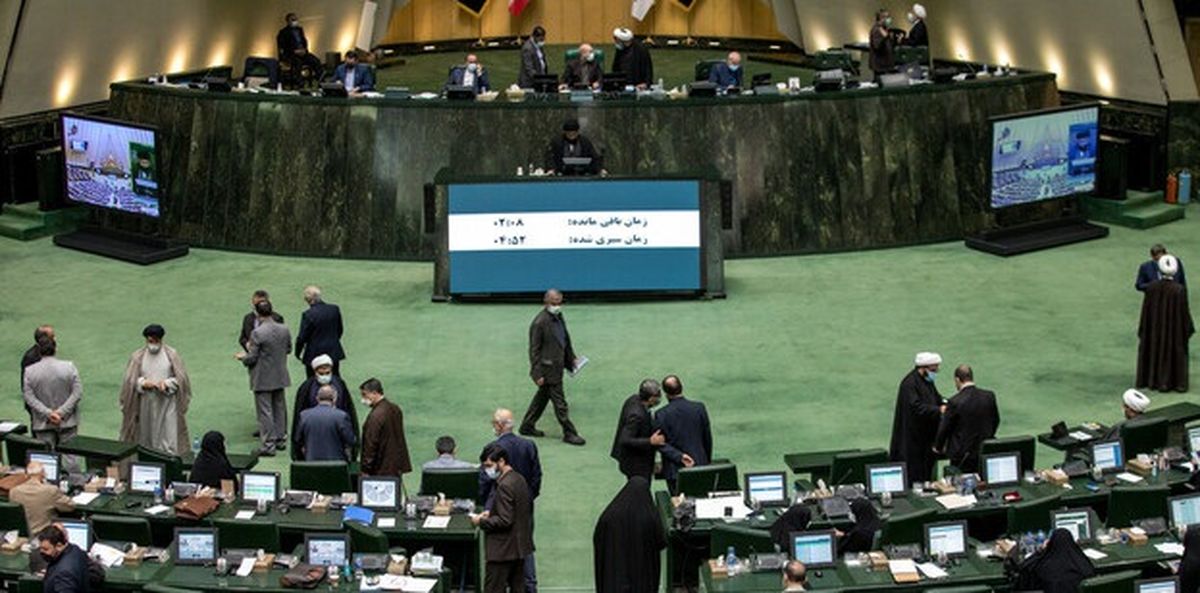 واکنش نمایندگان به شکست آمریکا در دزدی دریایی نفت ایران