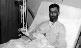 رهبری در دوران نقاهت بعد از ترور+عکس