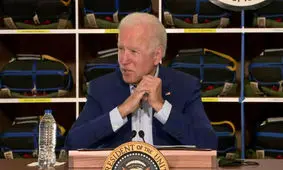 کاخ سفید پخش سخنرانی بایدن را قطع کرد