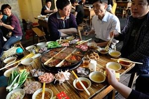 فریب مالک رستوران در چین برای جلب مشتری