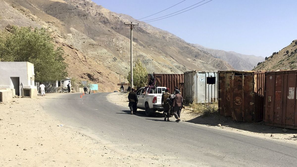 طالبان در واکنش به کشتار گسترده زنان و مردان در پنجشیر: هیچ غیرنظامی را نکشتیم/ این اخبار "تبلیغات علیه طالبان" است