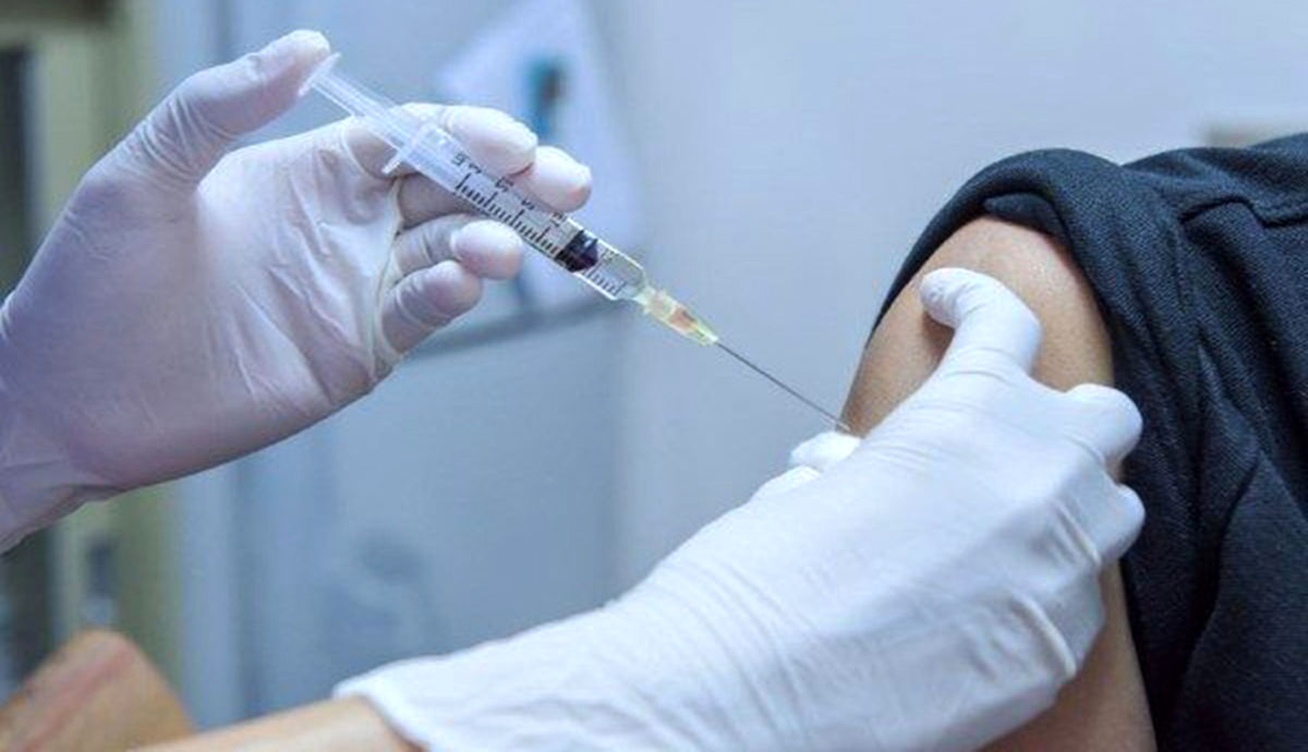 سن واکسیناسیون ۳ سال کاهش یافت/ افزایش کلینیک‌ های سرپایی و بستری موقت در کشور