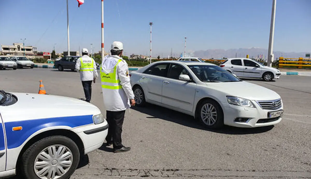 کرونا، شکاف طبقاتی را چگونه آشکارتر کرد؟/ پولدارها با زیرپا گذاشتن مقررات به سفر می روند،جریمه اش را هم می دهند