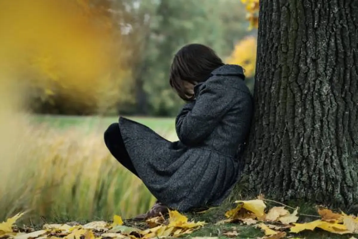 چرا در فصل پاییز افسرده می‌شویم؟