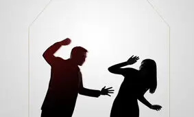 ترفند بانوی قمی برای دور زدن همسر بی‌ رحم