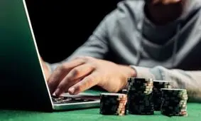 هشدار پلیس درباره سودای پولدار شدن در قماربازی آنلاین
