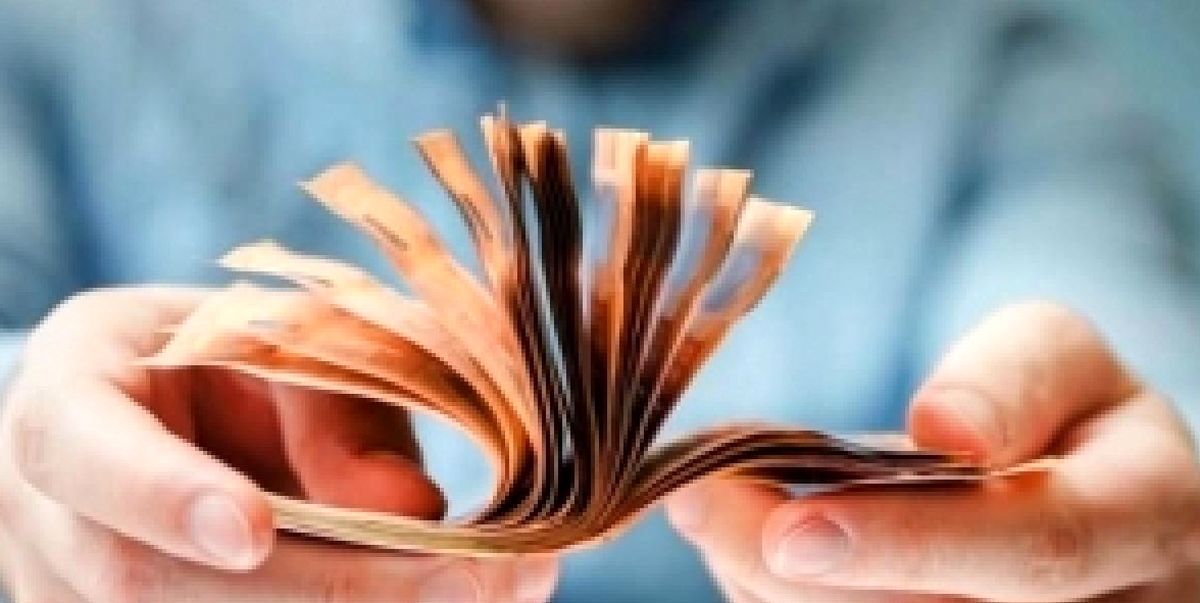 دردسر خنده دار پیرمرد لجباز برای بانک