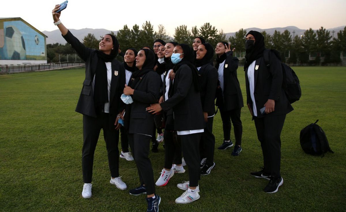 مجلس همچنان نگران پوشش تیم ملی فوتبال زنان / کمیسیون فرهنگی: وزارت ورزش پاسخگو باشد