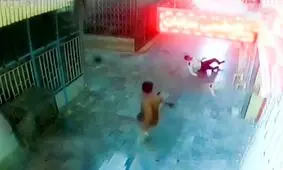 لحظه شلیک مجرم مسلح سابقه دار به پلیس در گلپایگان/ ویدئو