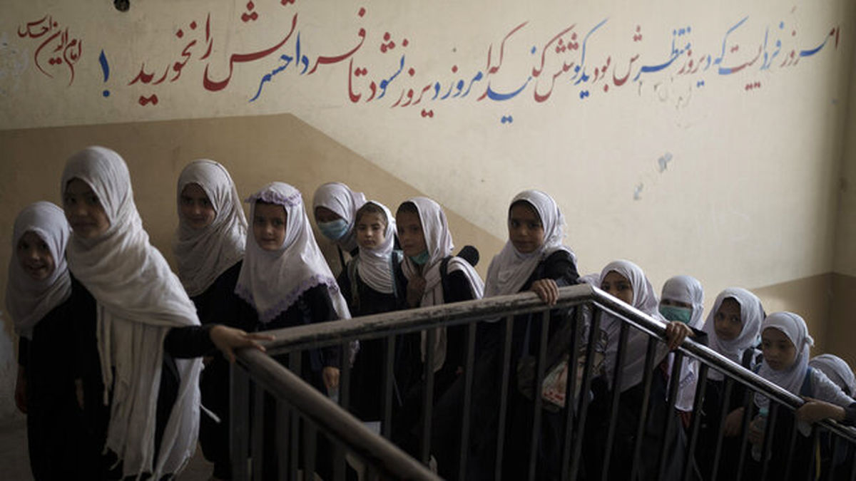 طالبان: دختران افغان بعد از امن شدن اوضاع به مدرسه می‌روند