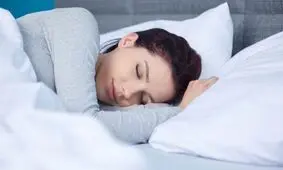 چگونه در کمتر از ۵ دقیقه بخوابیم؟