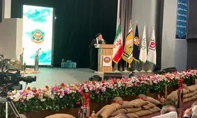 رییسی: نظام ما به دلیل مبتنی بودن بر دین و آموزه‌های دینی، کتاب و سنت، قُدسی است/ تجلیل از پیشکسوتان دفاع مقدس مصون‌سازی نسل جوان است