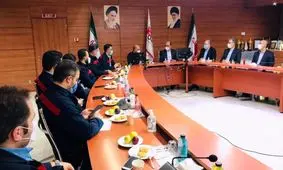 مدیرعامل بانک تجارت کشور: باید خدمتی متفاوت تر به تیم فولاد اکسین ارائه شود