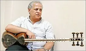 داریوش پیرنیاکان: اکثر خوانندگان سنتی پاپ‌خوان شده‌اند