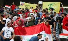 از مسئولینی که مانع ورود زنان به ورزشگاه‌ها می‌شوند تشکر می کنم