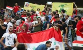 از مسئولینی که مانع ورود زنان به ورزشگاه‌ها می‌شوند تشکر می کنم