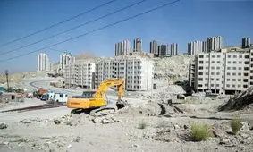 آشتی آخوندی با مسکن مهر پس از 1400 روز / پناه بردن آقای وزیر بعد از 4 سال به مسکنی که در بیابان ها بود!