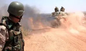 لحظه شکسته شدن خطوط محاصره داعش در اطراف فرودگاه دیرالزور