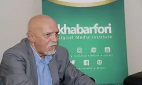 مهدی طالقانی: پدرم اگر در این دوران زنده بود خودکشی می کرد/بزرگترین ایراد پدر این بود که اهل تشریفات نبود/آیت الله طالقانی معتقد بود روحانیت باید خودش را از مناصب سیاسی دور نگه دارد