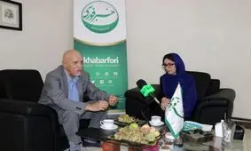 مهدی طالقانی: پدرم معتقد به حجاب اجباری نبود اما خانم ها را به داشتن حجاب توصیه می کرد