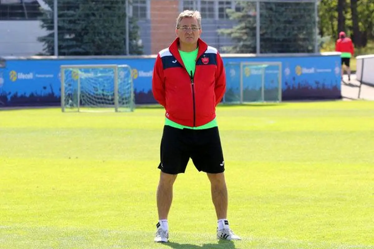 برانکو ایوانکوویچ: هوای امارات با پرسپولیس یاری نمی‌‎کند/دوست داریم متفاوت بازی کنیم