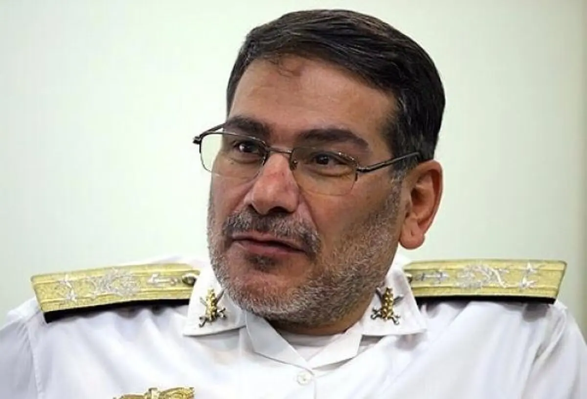 شمخانی: آمریکا ژست مقابله با داعش را گرفته