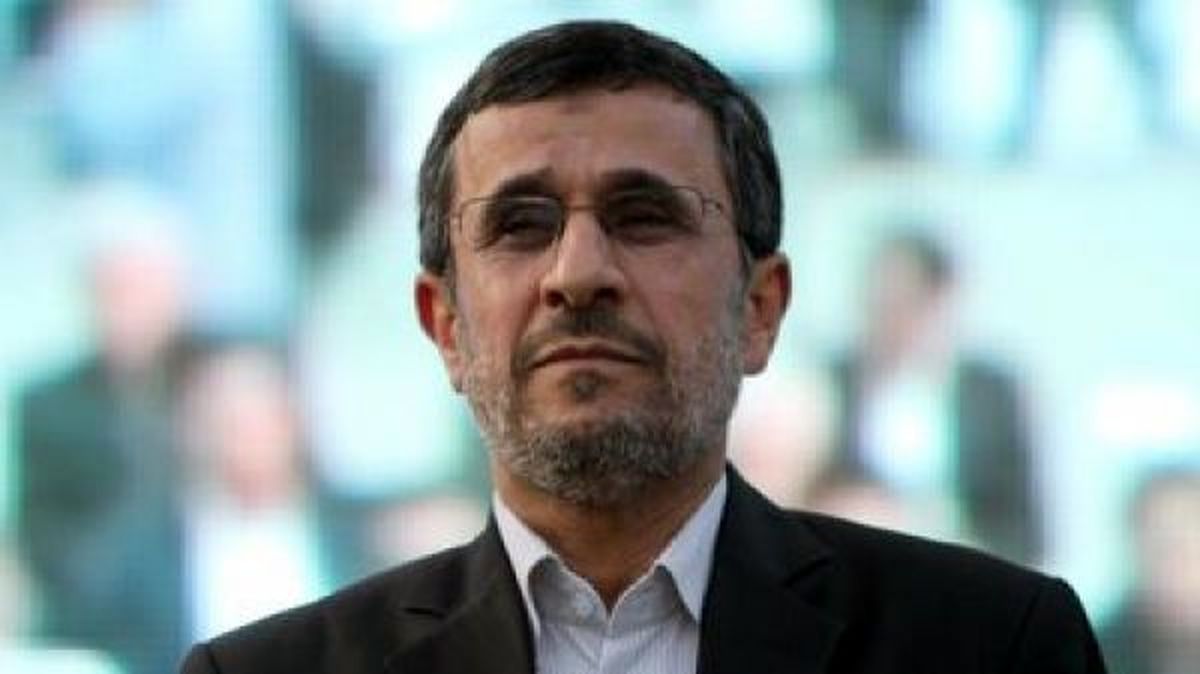 ماجرای محکومیت احمدی‌نژاد و ابلاغ حکم به دفترش