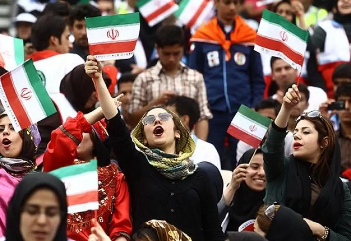 نظر بدهید / موافق حضور زنان در ورزشگاه ها هستید یا مخالف