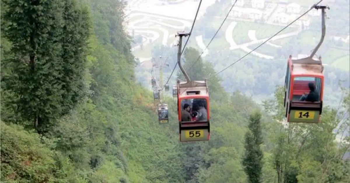 تکذیب خبر سقوط یکی از کابین های تله کابین و مرگ دو سرنشین آن در رامسر