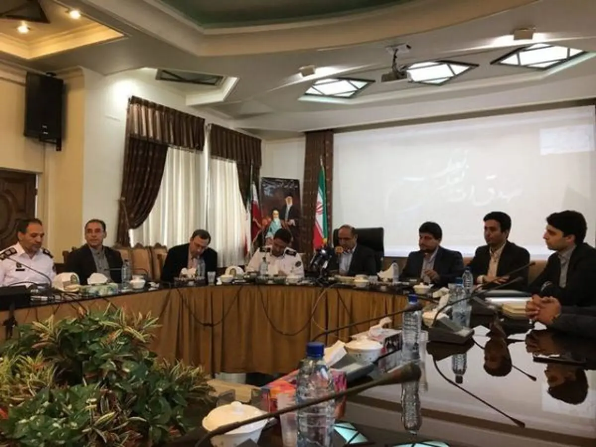 آیین رونمایی و الصاق برچسب سرویس مدارس شهر تهران