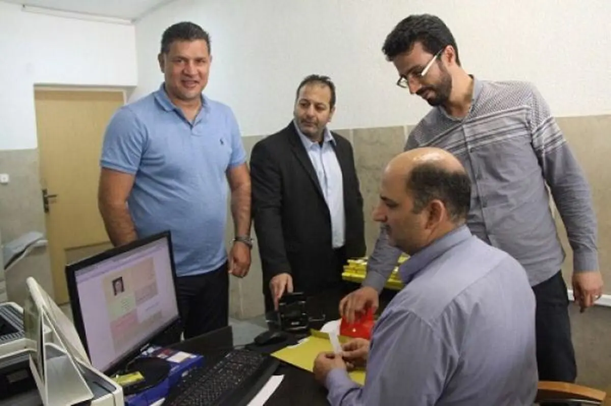 تصویری از ثبت‌نام علی دایی در مقطع دکتری